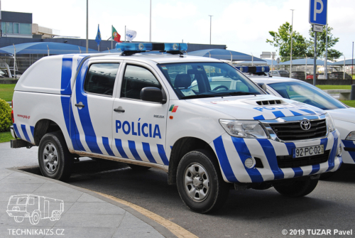 Moreira - Polícia - Toyota Hilux - Portugal
