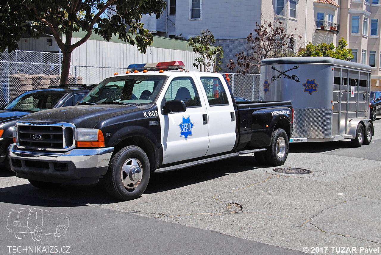 San Francisco - Mounted Unit - Special operations bureau - Ford F-350 - Horse trailer