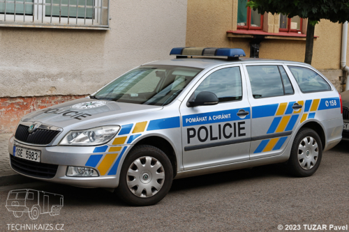 PČR - Cizinecká policie Nymburk - Škoda Octavia II Combi